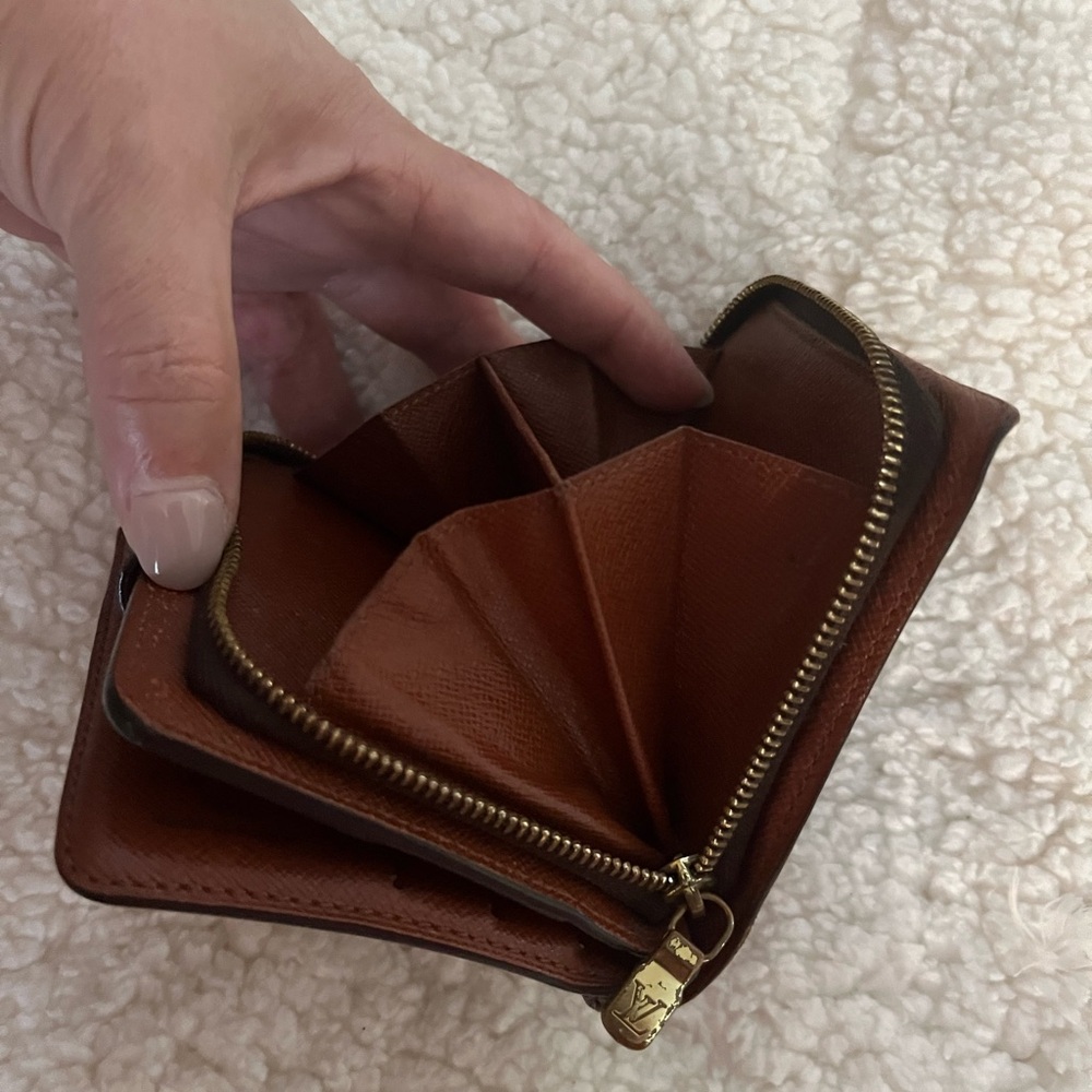 Louis Vuitton Classic Monogram Compact Wallet with Zippered Coin Pouch - Picture 5 of 12